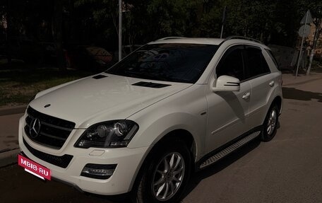 Mercedes-Benz M-Класс, 2011 год, 1 690 000 рублей, 2 фотография