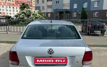 Volkswagen Polo VI (EU Market), 2011 год, 670 000 рублей, 3 фотография