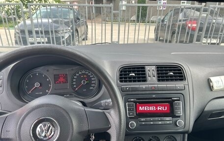 Volkswagen Polo VI (EU Market), 2011 год, 670 000 рублей, 6 фотография