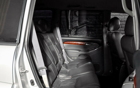 Toyota Land Cruiser Prado 120 рестайлинг, 2003 год, 2 150 000 рублей, 18 фотография
