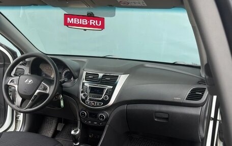 Hyundai Solaris II рестайлинг, 2016 год, 850 000 рублей, 10 фотография
