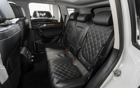 Volkswagen Touareg III, 2017 год, 2 990 000 рублей, 13 фотография