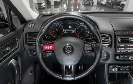 Volkswagen Touareg III, 2017 год, 2 990 000 рублей, 11 фотография