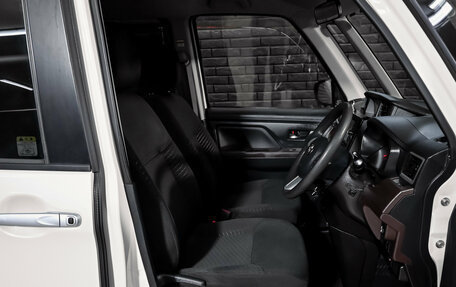 Toyota Roomy I, 2017 год, 880 000 рублей, 12 фотография