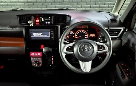 Toyota Roomy I, 2017 год, 880 000 рублей, 18 фотография