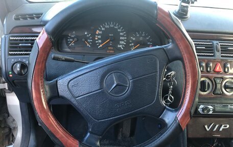 Mercedes-Benz E-Класс, 1998 год, 120 000 рублей, 18 фотография