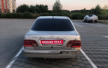 Mercedes-Benz E-Класс, 1998 год, 120 000 рублей, 16 фотография