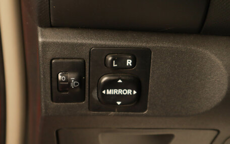 Toyota Yaris III рестайлинг, 2007 год, 649 000 рублей, 14 фотография