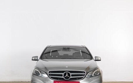 Mercedes-Benz E-Класс, 2013 год, 2 419 000 рублей, 3 фотография