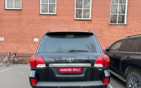 Toyota Land Cruiser 200, 2013 год, 2 350 000 рублей, 1 фотография