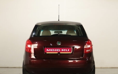 Skoda Fabia II, 2011 год, 899 000 рублей, 6 фотография