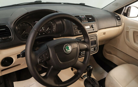 Skoda Fabia II, 2011 год, 899 000 рублей, 9 фотография