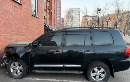 Toyota Land Cruiser 200, 2013 год, 2 350 000 рублей, 2 фотография