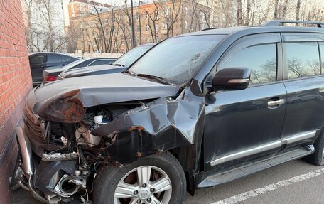 Toyota Land Cruiser 200, 2013 год, 2 350 000 рублей, 7 фотография