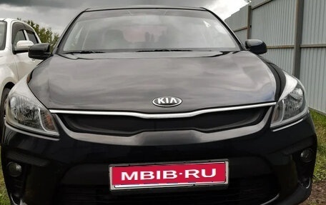 KIA Rio IV, 2017 год, 1 300 000 рублей, 1 фотография