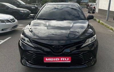 Toyota Camry, 2018 год, 2 450 000 рублей, 1 фотография