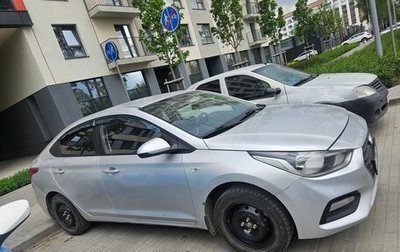 Hyundai Solaris II рестайлинг, 2017 год, 550 000 рублей, 1 фотография