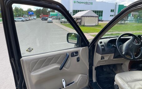 Nissan Terrano II рестайлинг, 2001 год, 540 000 рублей, 12 фотография