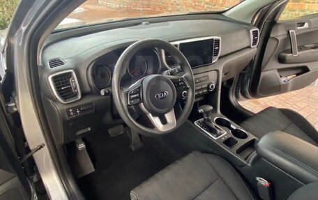 KIA Sportage IV рестайлинг, 2021 год, 2 449 000 рублей, 10 фотография