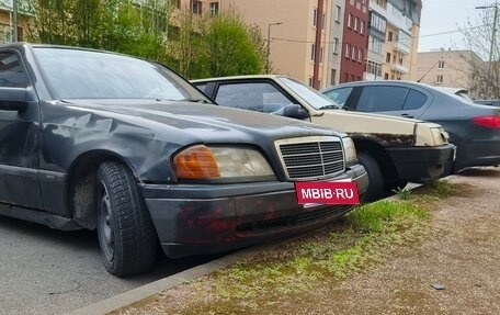 Mercedes-Benz C-Класс, 1994 год, 82 000 рублей, 2 фотография