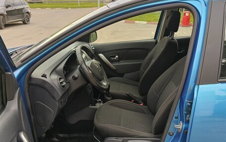 Renault Sandero II рестайлинг, 2015 год, 700 000 рублей, 6 фотография