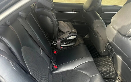 Toyota Camry, 2018 год, 2 450 000 рублей, 8 фотография