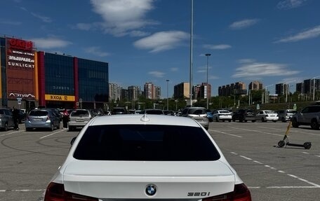 BMW 3 серия, 2012 год, 1 700 000 рублей, 3 фотография