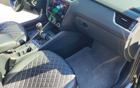 Skoda Octavia, 2017 год, 2 000 000 рублей, 10 фотография