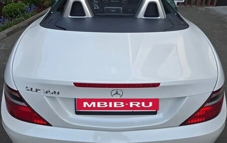 Mercedes-Benz SLK-Класс, 2015 год, 4 400 000 рублей, 29 фотография