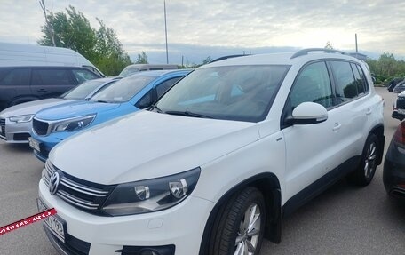 Volkswagen Tiguan I, 2016 год, 1 686 000 рублей, 2 фотография