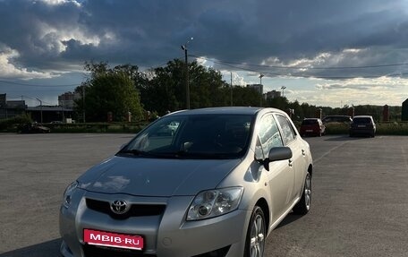 Toyota Auris II, 2009 год, 655 000 рублей, 1 фотография
