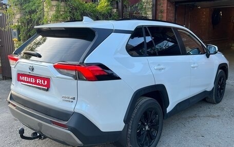 Toyota RAV4, 2025 год, 4 990 000 рублей, 6 фотография