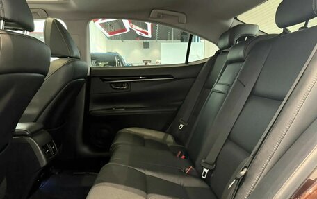 Lexus ES VII, 2016 год, 2 585 000 рублей, 17 фотография