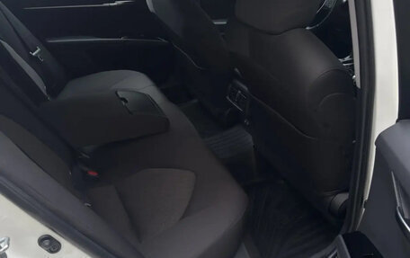 Toyota Camry, 2018 год, 2 850 000 рублей, 8 фотография