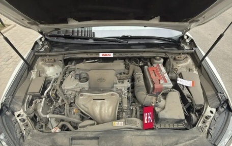 Toyota Camry, 2018 год, 2 850 000 рублей, 6 фотография