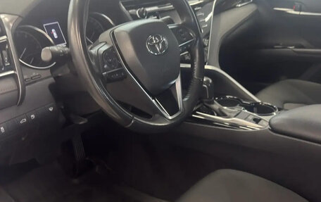 Toyota Camry, 2018 год, 2 850 000 рублей, 13 фотография