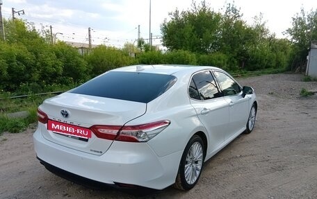Toyota Camry, 2020 год, 2 800 000 рублей, 5 фотография