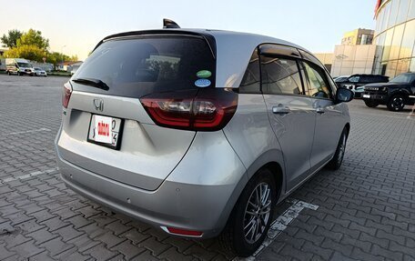 Honda Fit, 2020 год, 1 550 000 рублей, 3 фотография