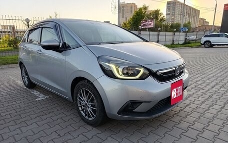 Honda Fit, 2020 год, 1 550 000 рублей, 2 фотография