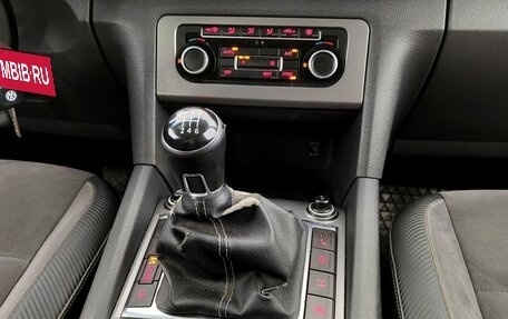 Volkswagen Amarok I рестайлинг, 2013 год, 1 550 000 рублей, 11 фотография