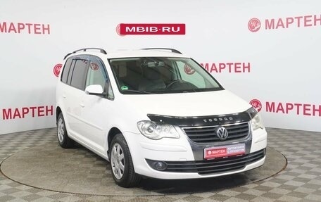 Volkswagen Touran III, 2007 год, 599 000 рублей, 3 фотография