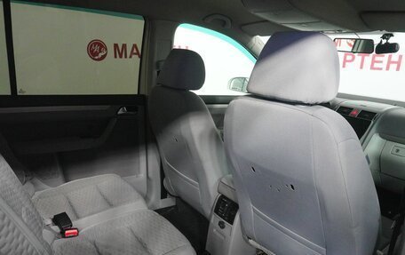 Volkswagen Touran III, 2007 год, 599 000 рублей, 11 фотография