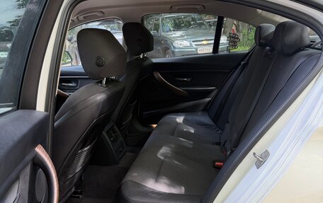 BMW 3 серия, 2012 год, 1 600 000 рублей, 13 фотография