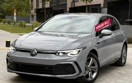 Volkswagen Golf VIII, 2023 год, 2 250 000 рублей, 4 фотография