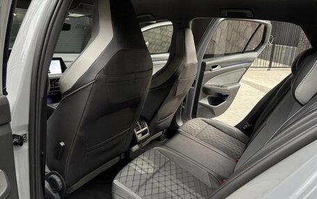 Volkswagen Golf VIII, 2023 год, 2 250 000 рублей, 11 фотография