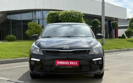 KIA Rio IV, 2019 год, 1 375 000 рублей, 2 фотография