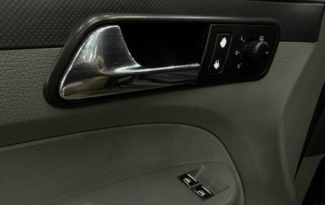 Volkswagen Caddy III рестайлинг, 2008 год, 869 888 рублей, 17 фотография