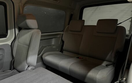 Volkswagen Caddy III рестайлинг, 2008 год, 869 888 рублей, 23 фотография