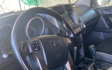Toyota Land Cruiser Prado 150 рестайлинг 2, 2012 год, 2 150 000 рублей, 12 фотография