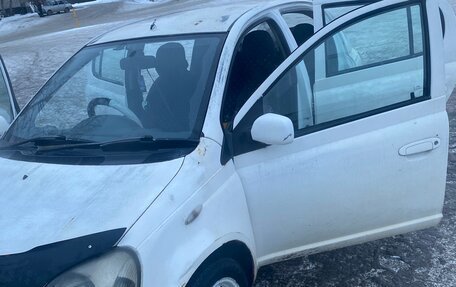 Toyota Vitz, 2001 год, 270 000 рублей, 2 фотография